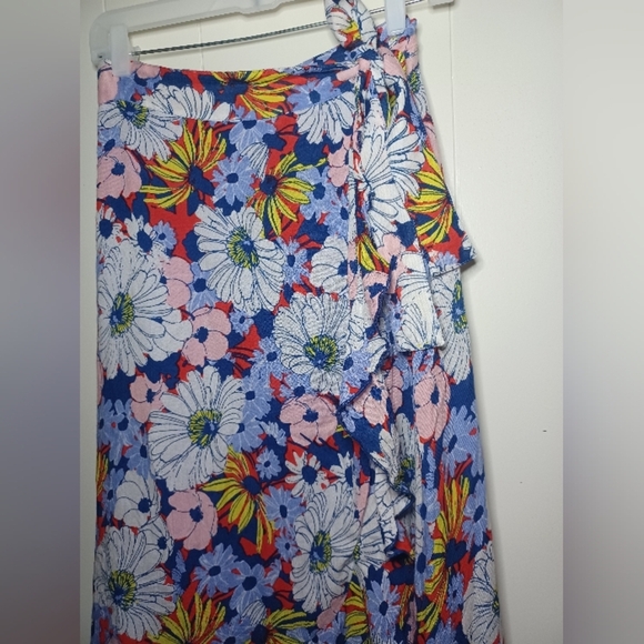 Anthropologie Asymmetrical Red and Yellow Pencil Skirt Resort Wear - Picture 8 of 16